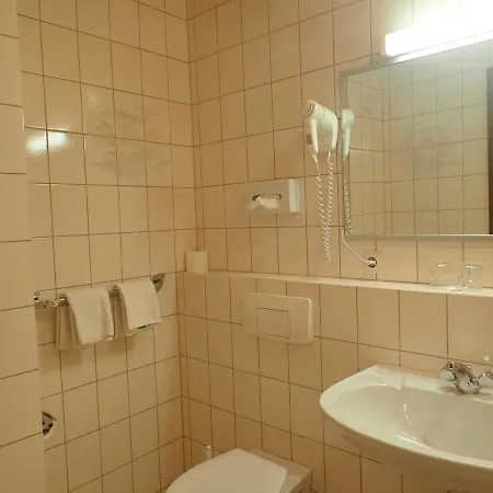 Du Parc 3*